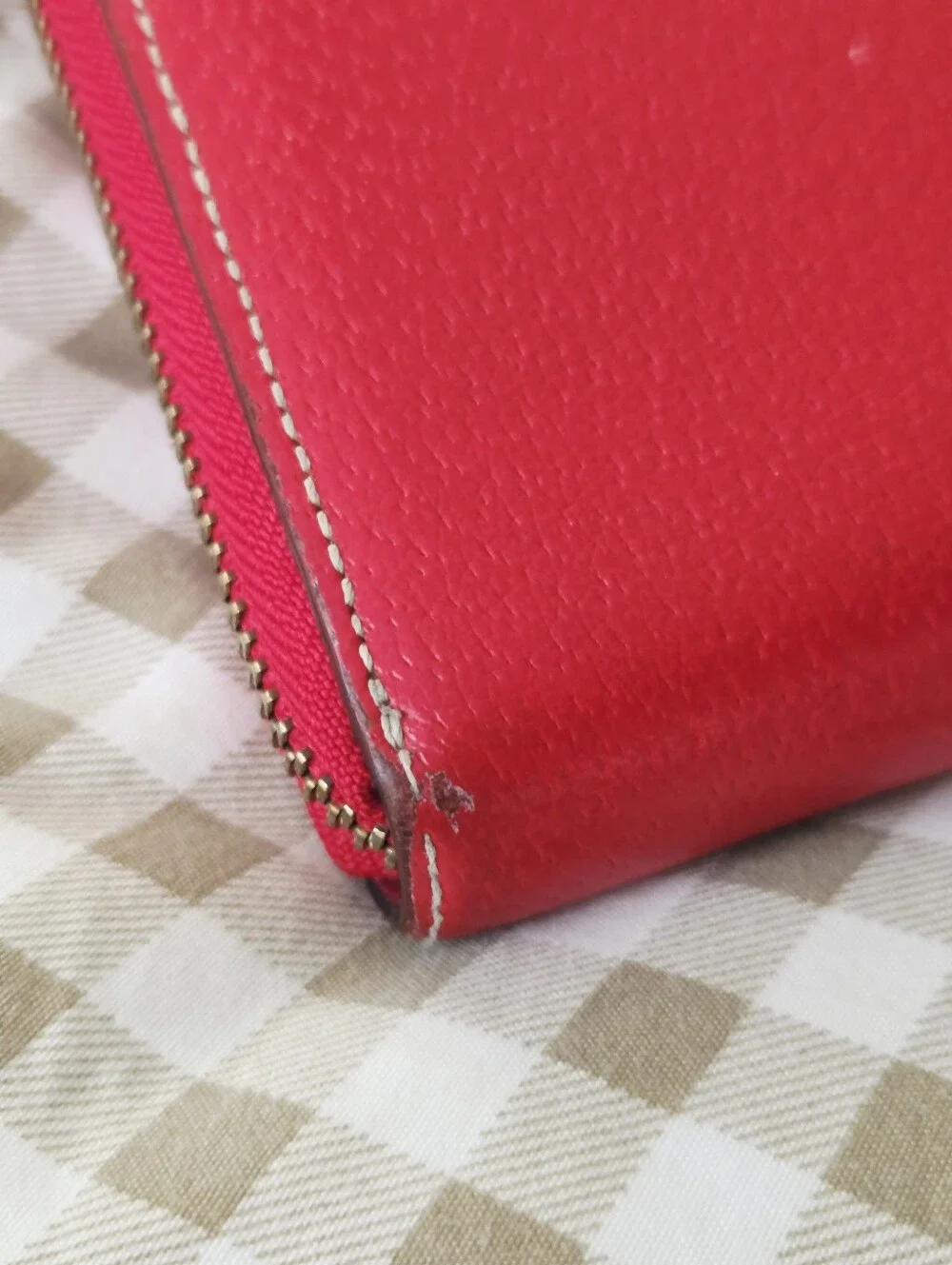 Kate Spade Wellesley Neda Red Pebbled Leather Zip-Around Wallet